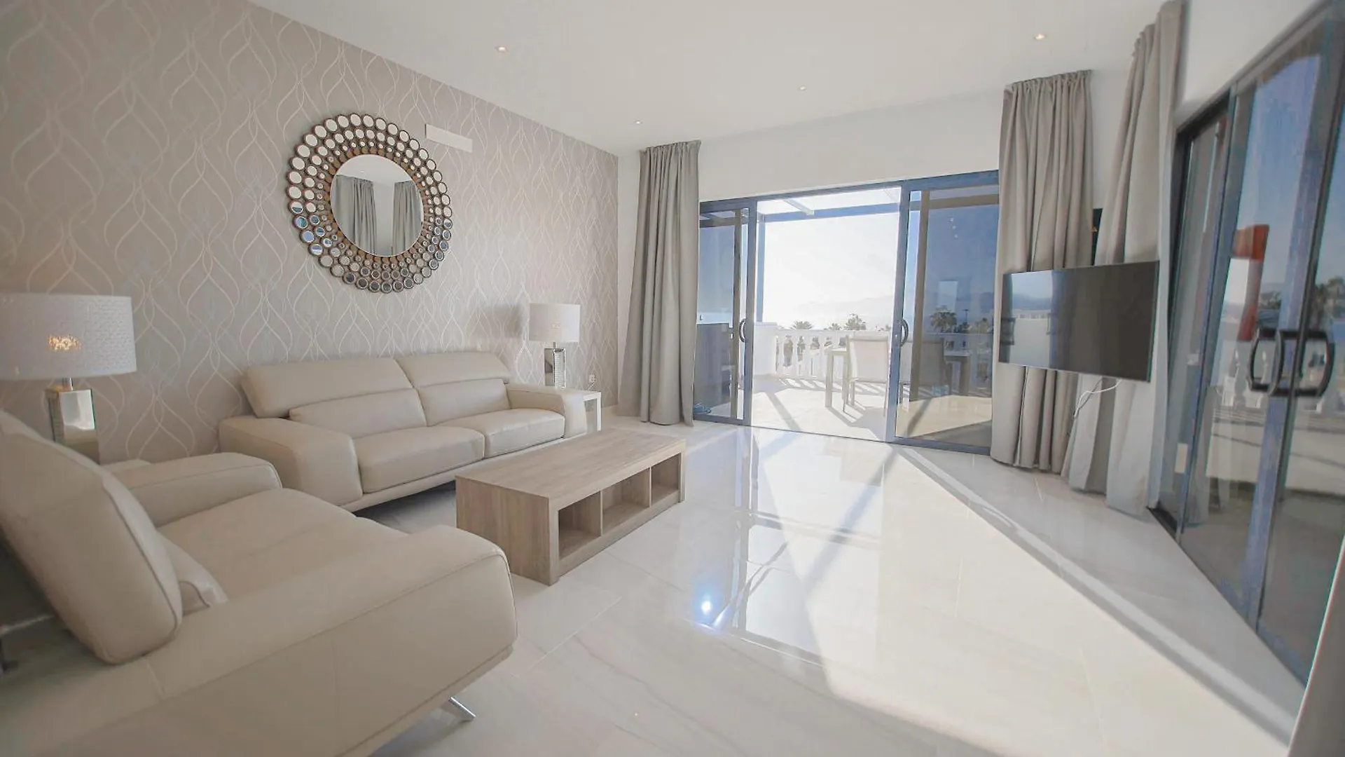 Atlantico Plaza Apartments Puerto del Carmen   Puerto del Carmen (Lanzarote)